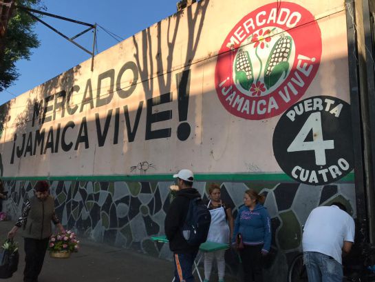 El Mercado de Flores de Jamaica, uno de los más concurridos este 10 de Mayo El Mercado de Flores de Jamaica, uno de los más concurridos este 10 de Mayo