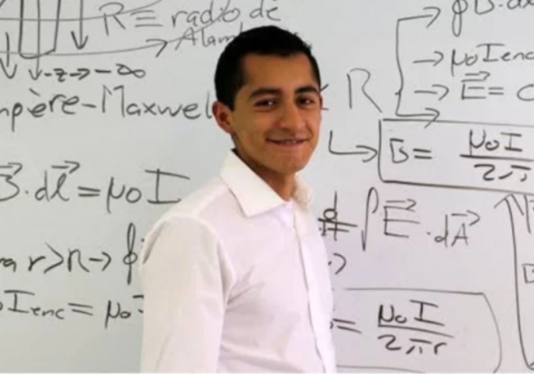 Estudiante mexicano es aceptado en 9 universidades de prestigio en EU