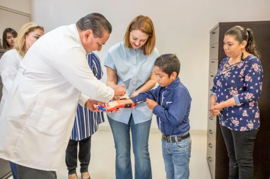 DIF Tamaulipas entrega gratis prótesis elaboradas con impresora 3D DIF Tamaulipas entrega gratis prótesis elaboradas con impresora 3D