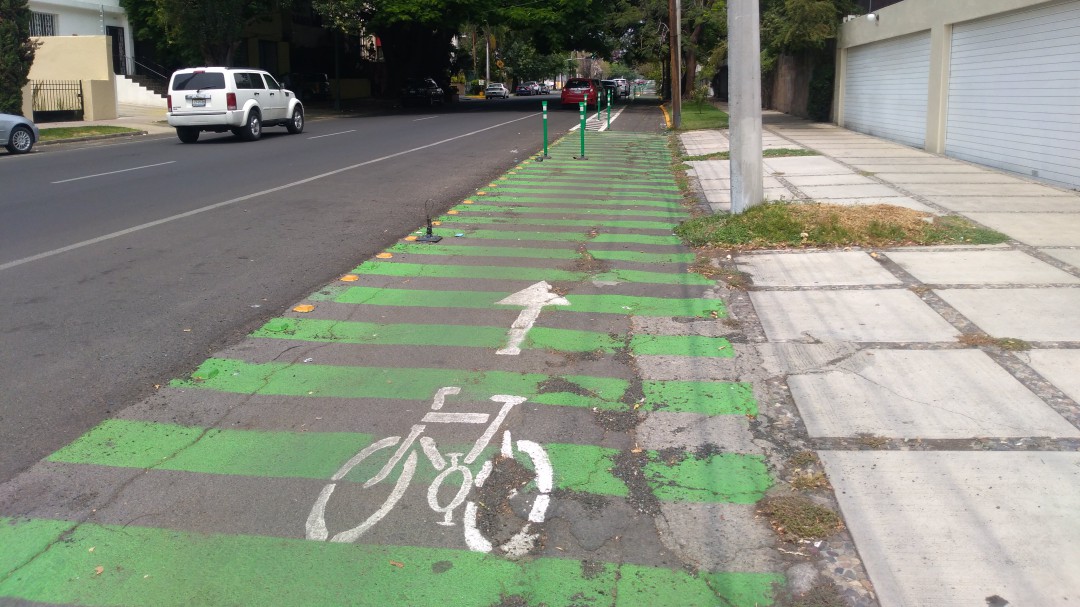 Cancelan suspensión; construcción de ciclovía de av. Guadalupe sigue