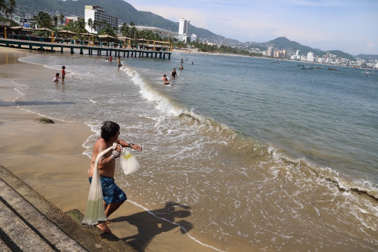 Encuentran en playas de Acapulco altos niveles de bacteria fecal Encuentran en playas de Acapulco altos niveles de bacteria fecal