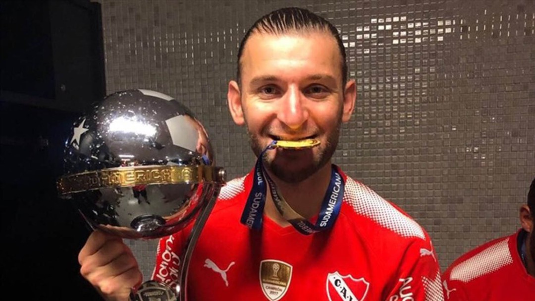 Pumas gana demanda en contra de Gastón Silva