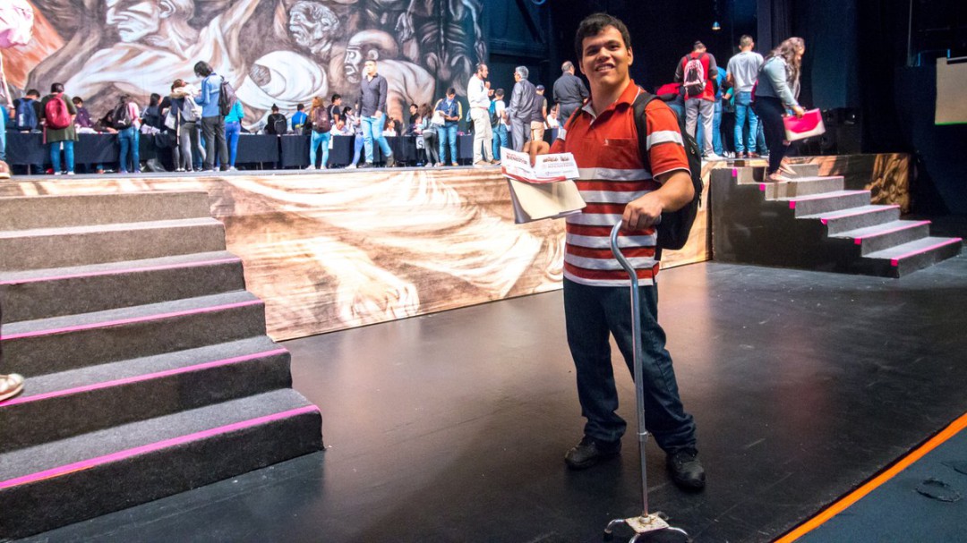 Entregan becas Jóvenes Escribiendo el Futuro en Guadalajara