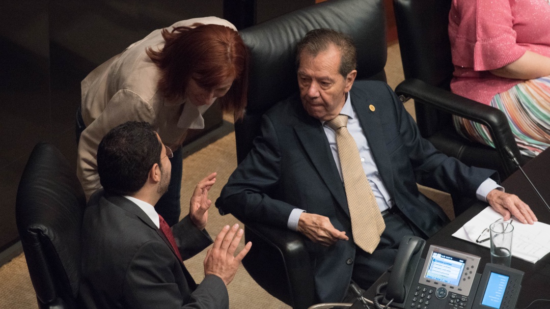 Muñoz Ledo y diputados presentan denuncia por conflicto de interés en SHCP