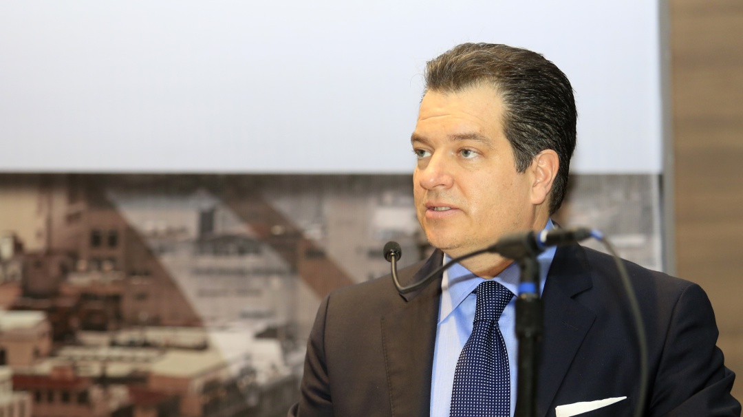 Nos da gusto regresar a la estación más emblemática, la XEW: Alemán Magnani
