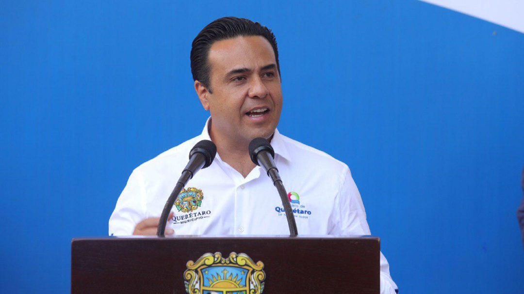 Luis Nava anuncia nuevo mural de Santiago Carbonell en mercado de Querétaro