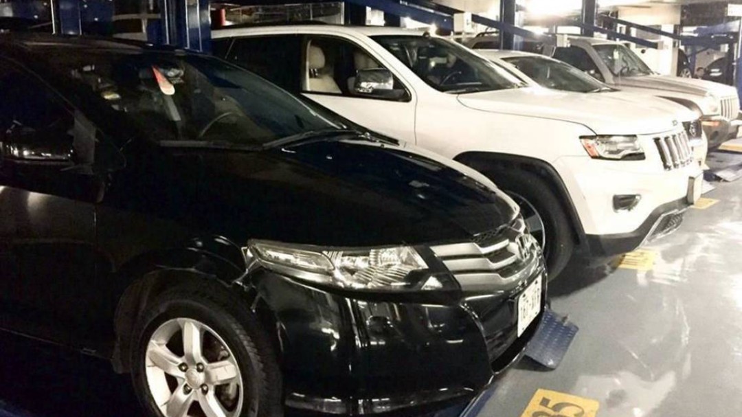 ¿Quiere auto?, el Senado vende