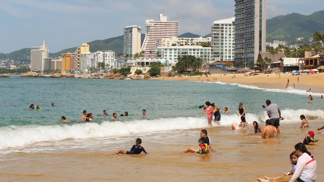 A mi manera: ¿Por qué bucear en Acapulco está de moda?
