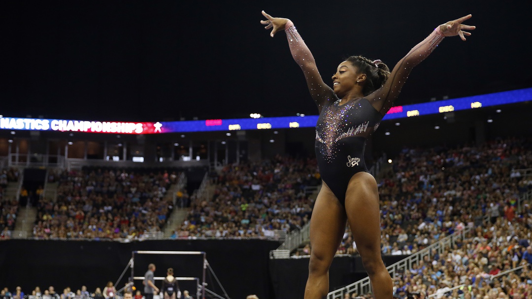 De otro planeta; Simone Biles sorprende con 2 saltos nunca antes vistos