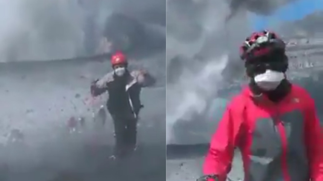 Alpinistas graban en plena fumarola en el cráter del Popocatépetl