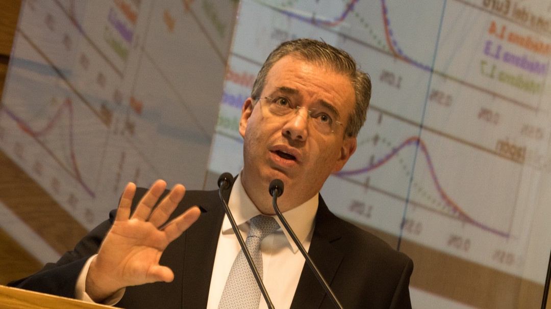 Entornos externo e interno complejos: Banxico