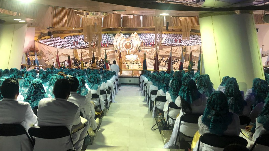 Sin su líder, La Luz del Mundo realiza Santa Cena