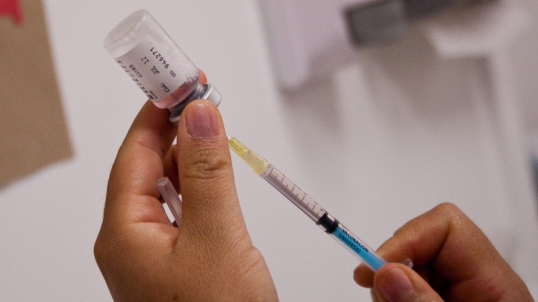 Urgen diputados a Secretaría de Salud distribuir vacunas contra sarampión