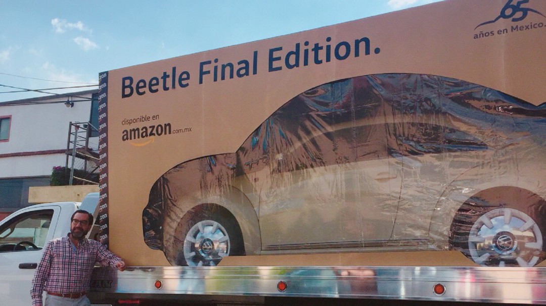 En caja por favor; así reciben al primer Beetle vendido por Amazon