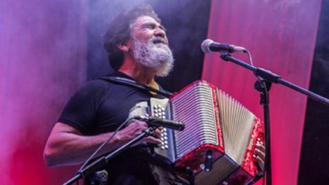 Muere Celso Piña
