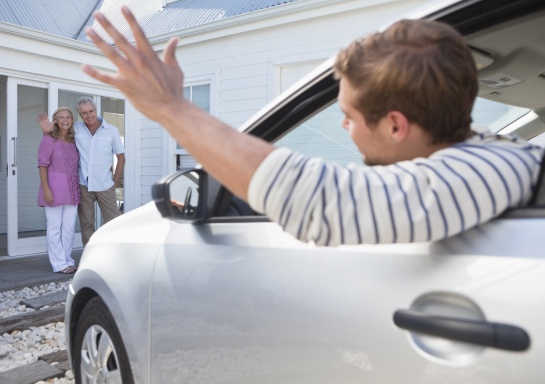 Los padres suelen ser más felices cuando los hijos se van de la casa Los padres suelen ser más felices cuando los hijos se van de la casa