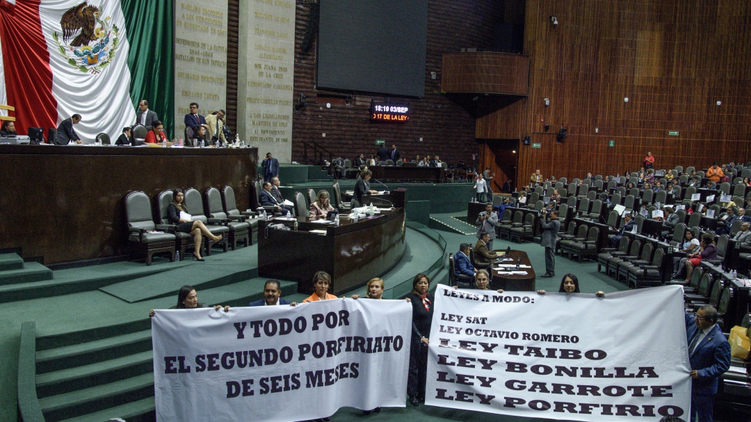 Estamos en una anarquía infeliz: Romero Hicks; Exageran, dice Mario Delgado