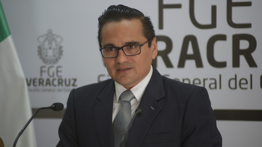 Desechan amparo promovido por el ex fiscal de Veracruz