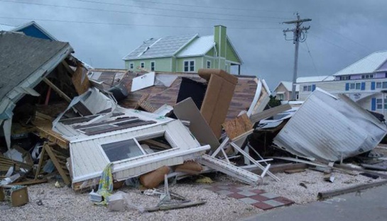 Casa destruida por Dorian en Carolina del Norte, Estados Unidos Casa destruida por Dorian en Carolina del Norte, Estados Unidos