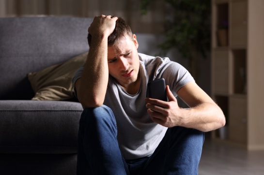 Entre menos mensajes intercambien las parejas y más conversaciones profundas tengan las parejas, mas estables serán Entre menos mensajes intercambien las parejas y más conversaciones profundas tengan las parejas, mas estables serán