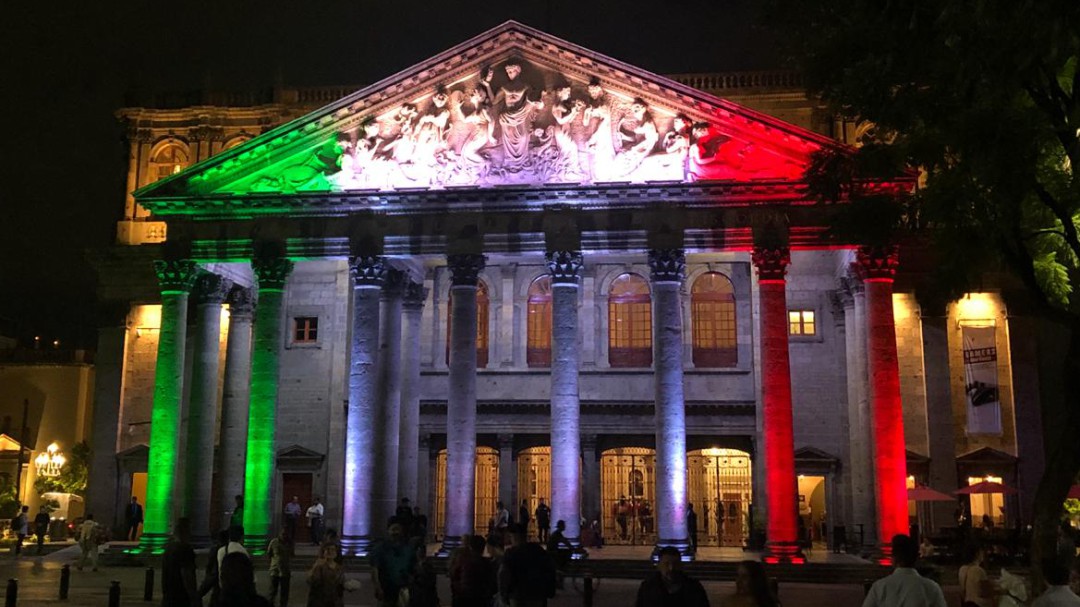 Esto opinan de los adornos en el Centro Histórico de Guadalajara