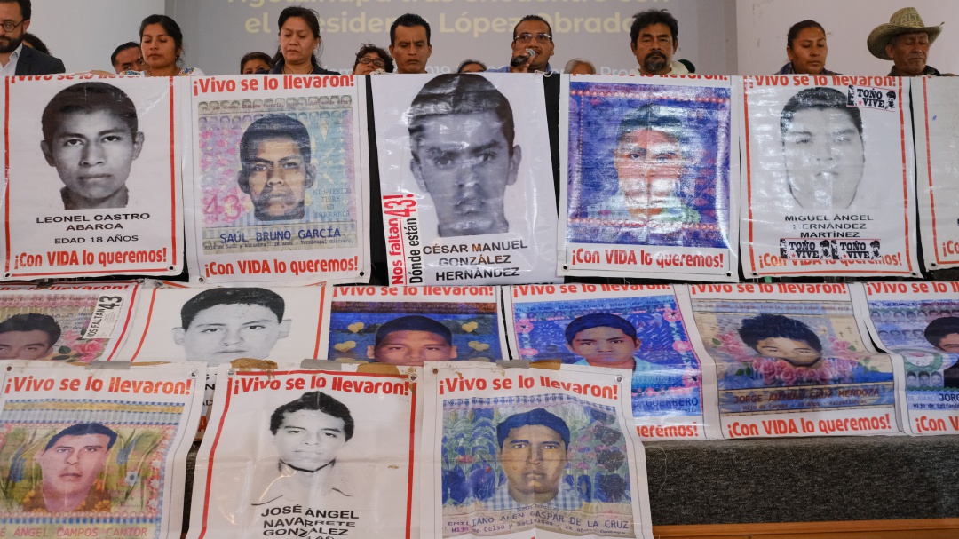 Liberaciones de Caso Ayotzinapa son culpa de juez, PGR y FGR: V. Rosales