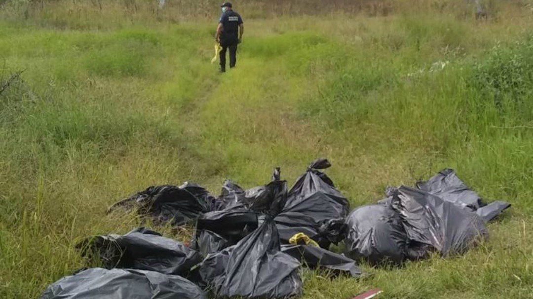 Localizan más bolsas con restos humanos