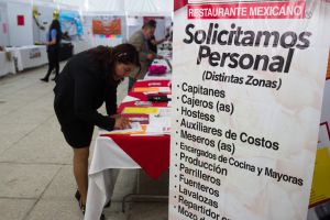 Consigue un trabajo bien pagado sin licenciatura Consigue un trabajo bien pagado sin licenciatura