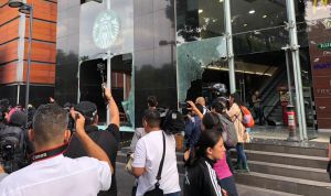 Conmemoración del caso Ayotzinapa acaba en destrozos Conmemoración del caso Ayotzinapa acaba en destrozos