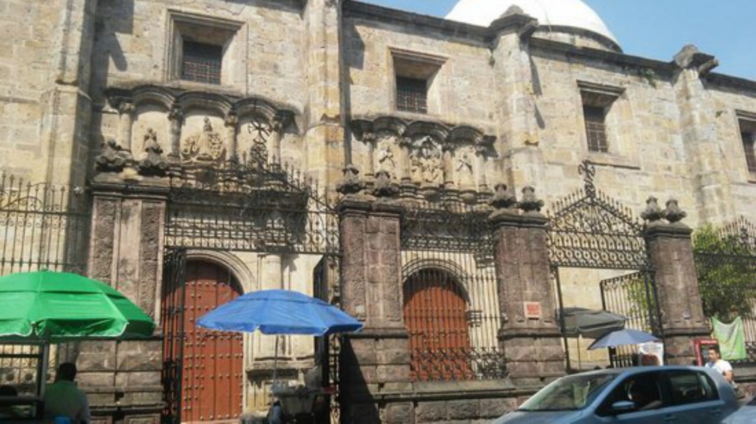 Asaltan a feligreses en plena misa