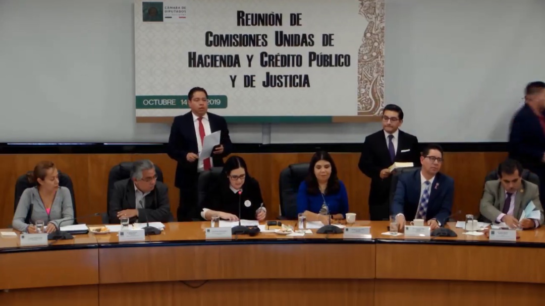 Aprueban diputados en comisiones leyes contra facturas falsas