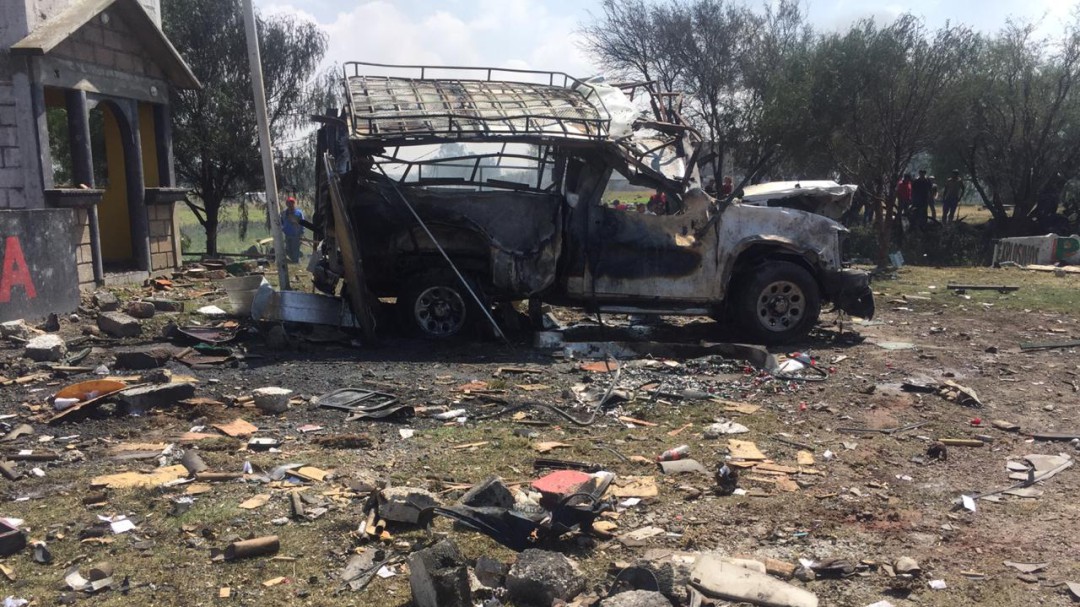 Explosión de polvorín deja dos muertos en Zumpango