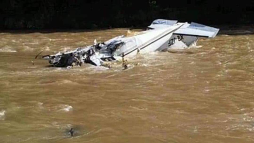 Cae avioneta en Michoacán; hay cinco muertos