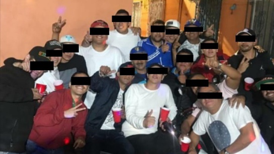 Algunos de los detenidos se divertían en una fiesta en el número 25 en la calle Peralvillo Algunos de los detenidos se divertían en una fiesta en el número 25 en la calle Peralvillo
