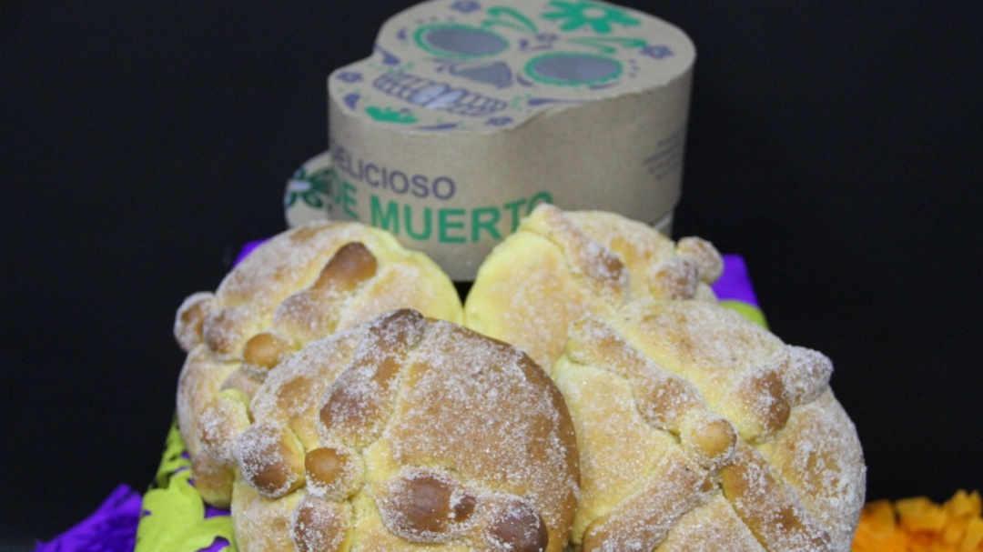 Inicia venta de pan de muerto hecho por internos de penales de la CDMX