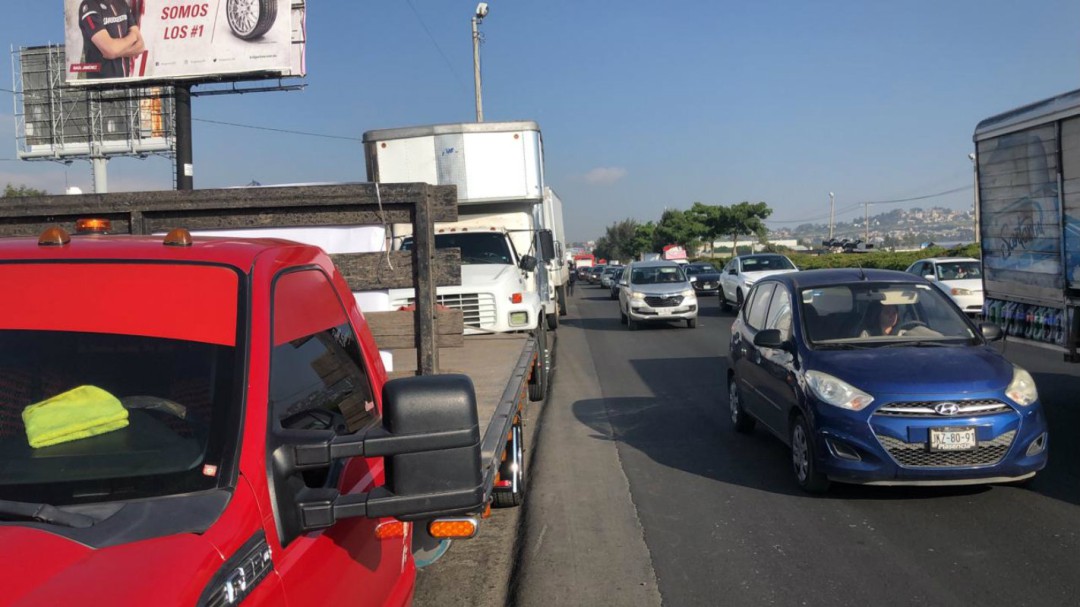 Transportistas de la AMOTAC se manifiestan en carretera a Chapala