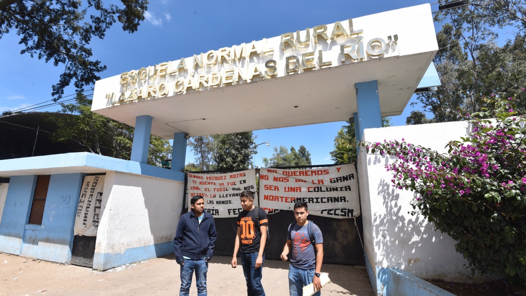 Recortan mas de mil millones de pesos a presupuesto para Escuelas Normales