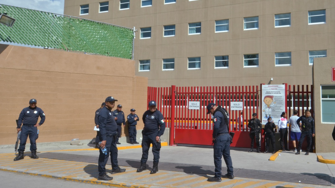 Alcalde de Chalco salió de cirugía, sigue grave
