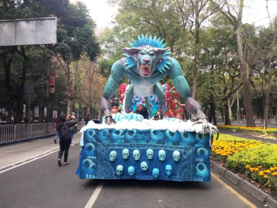 Festejan a “la flaca” con mega desfile de Día de Muertos Festejan a “la flaca” con mega desfile de Día de Muertos