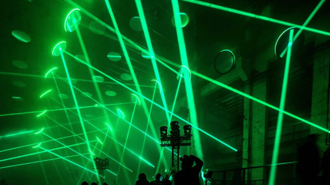 SKALAR: la impactante instalación de arte digital