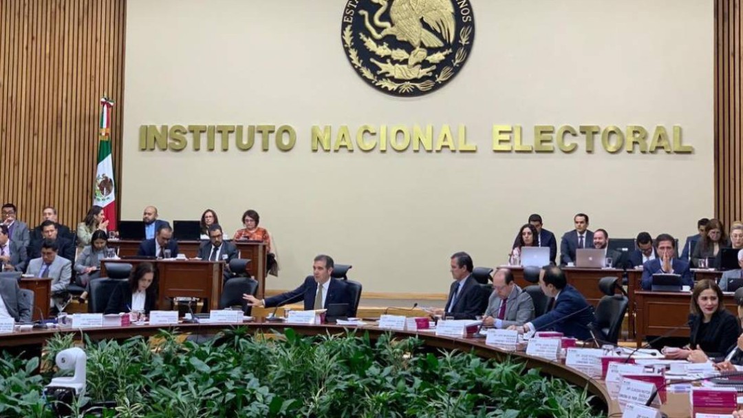 INE multa con 586 mdp a partidos por irregularidades en gastos