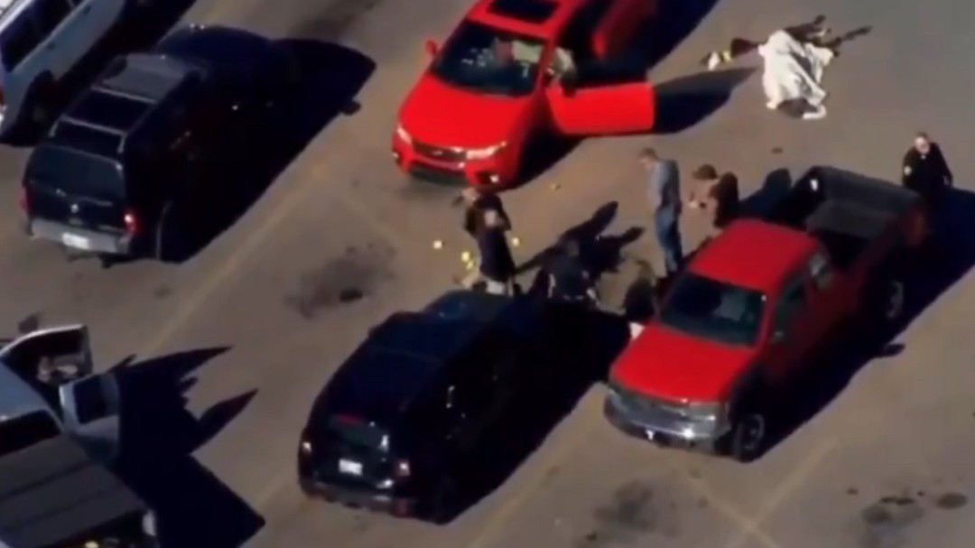 Tiroteo en Walmart de Oklahoma deja al menos tres muertos