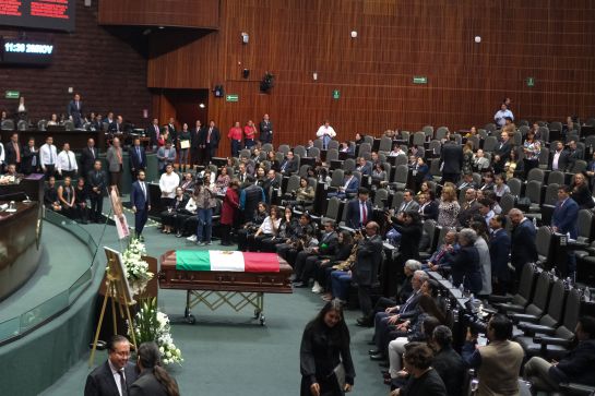 Dan ultimo adiós a diputado en recinto de San Lázaro Dan ultimo adiós a diputado en recinto de San Lázaro