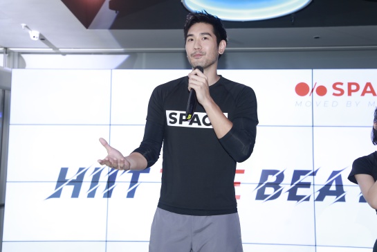 Godfrey Gao murió cuando corría durante el programa "Atrápame" a altas horas de la noche Godfrey Gao murió cuando corría durante el programa "Atrápame" a altas horas de la noche