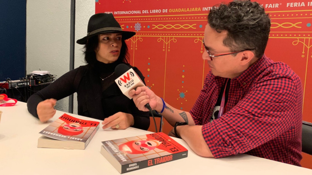 Los narcos son el mejor ejemplo de la globalización: Anabel Hernández