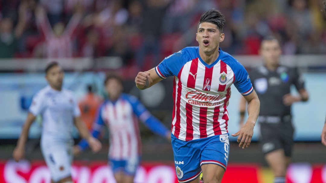 Alan Pulido dejó a las Chivas para ir a la MLS