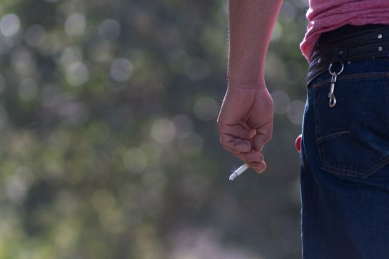 El precio varía de acuerdo al número de cigarros que contenga la cajetilla El precio varía de acuerdo al número de cigarros que contenga la cajetilla