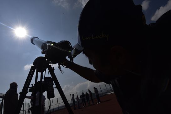 Cada año la UNAM organiza La Noche de las Estrellas, uno de los momentos más importantes para la ciencia en el país Cada año la UNAM organiza La Noche de las Estrellas, uno de los momentos más importantes para la ciencia en el país
