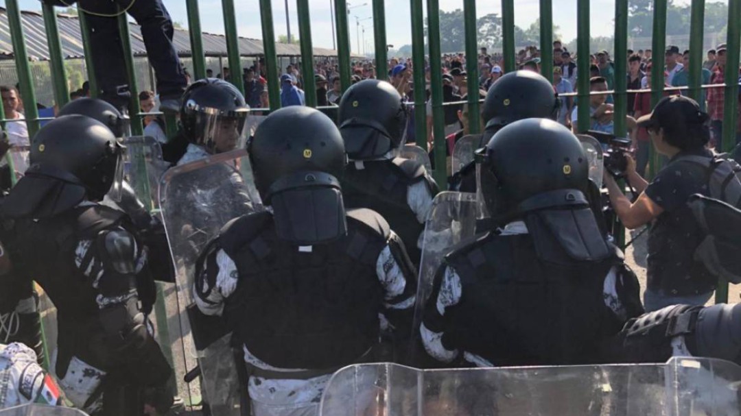 Regresan migrantes a Guatemala ante cerco de GN