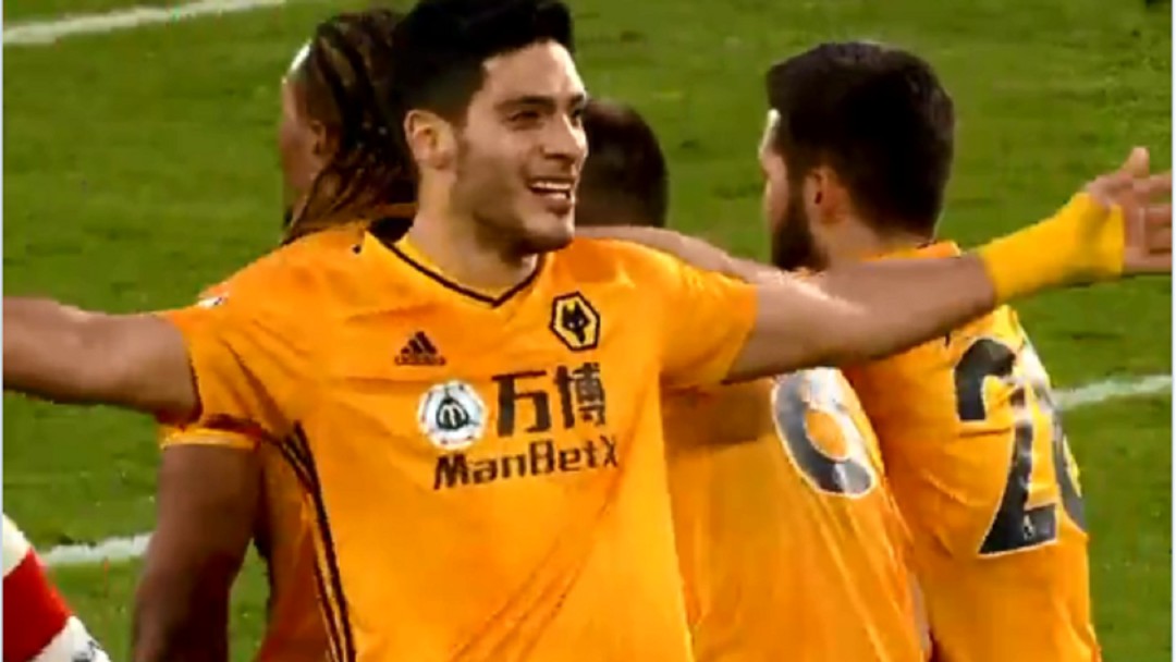 Con un golazo de Raúl Jiménez Wolverhampton cayo ante el Liverpool
